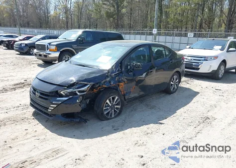 2024 Nissan Versa 1.6 S z USA, uszkodzony, nr VIN 3N1CN8DV9RL849940